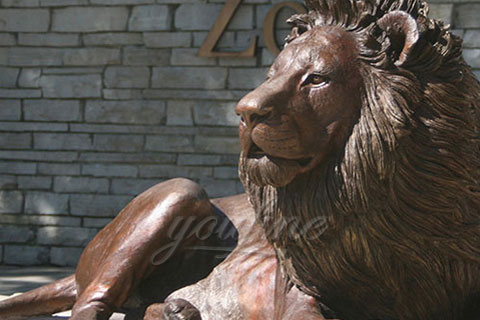 Wild bronze lions sculptures for outdoor plaza decoration