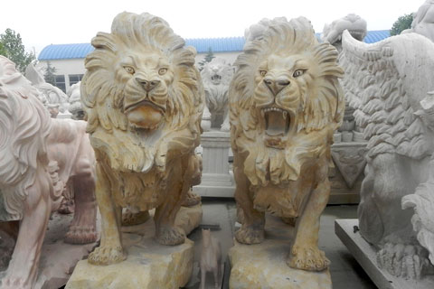 Concrete stone roaring lion statues in pairs for lawn ornaments